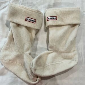 Gently used, cream kids Hunter boot socks, shoe size 1-3.